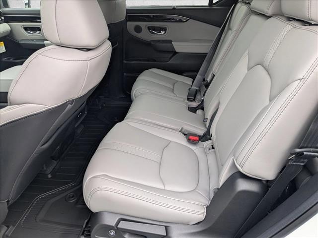 new 2025 Honda Pilot car, priced at $44,578