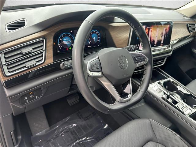 used 2025 Volkswagen Atlas car, priced at $30,995