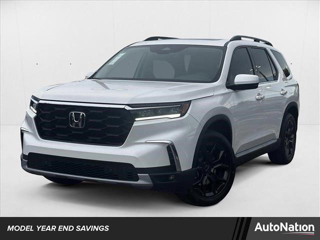 new 2025 Honda Pilot car, priced at $50,235