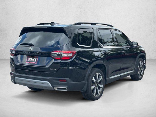 used 2023 Honda Pilot car, priced at $42,489