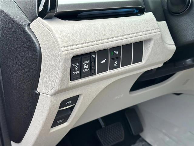 new 2026 Honda Odyssey car, priced at $43,237