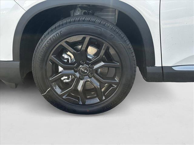 new 2025 Honda Pilot car, priced at $50,235