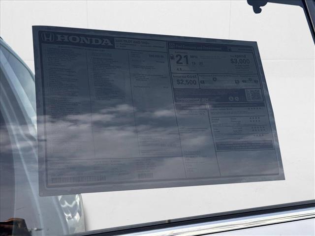 new 2025 Honda Pilot car, priced at $50,235