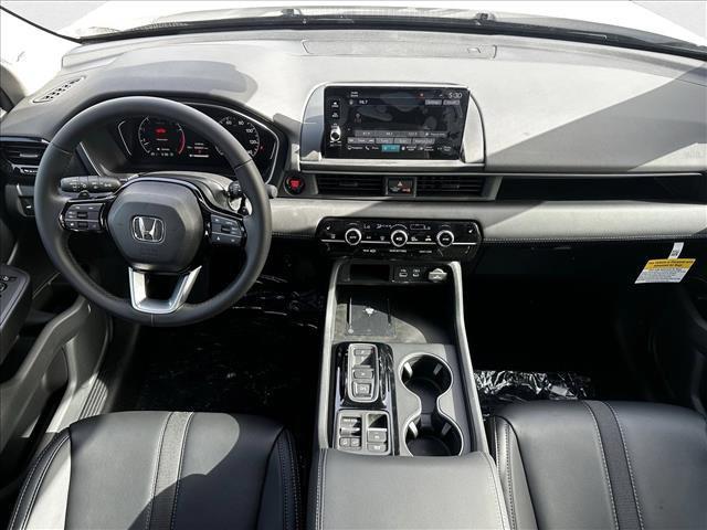 new 2025 Honda Pilot car, priced at $50,280
