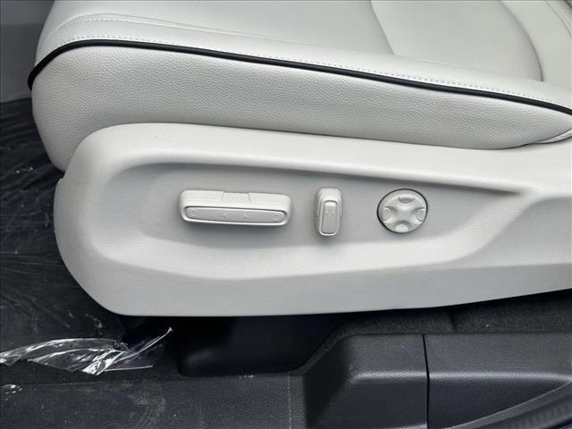 new 2026 Honda Odyssey car, priced at $43,237