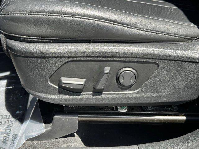 used 2023 Kia Sorento car, priced at $25,039