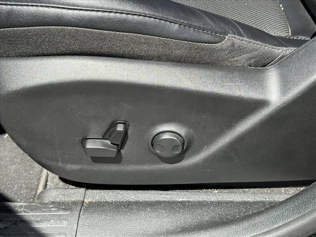 used 2023 Jeep Cherokee car, priced at $16,395