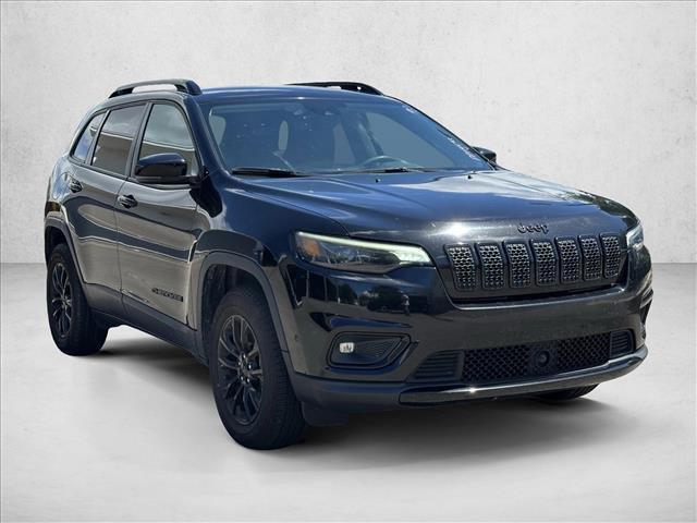 used 2023 Jeep Cherokee car, priced at $16,395