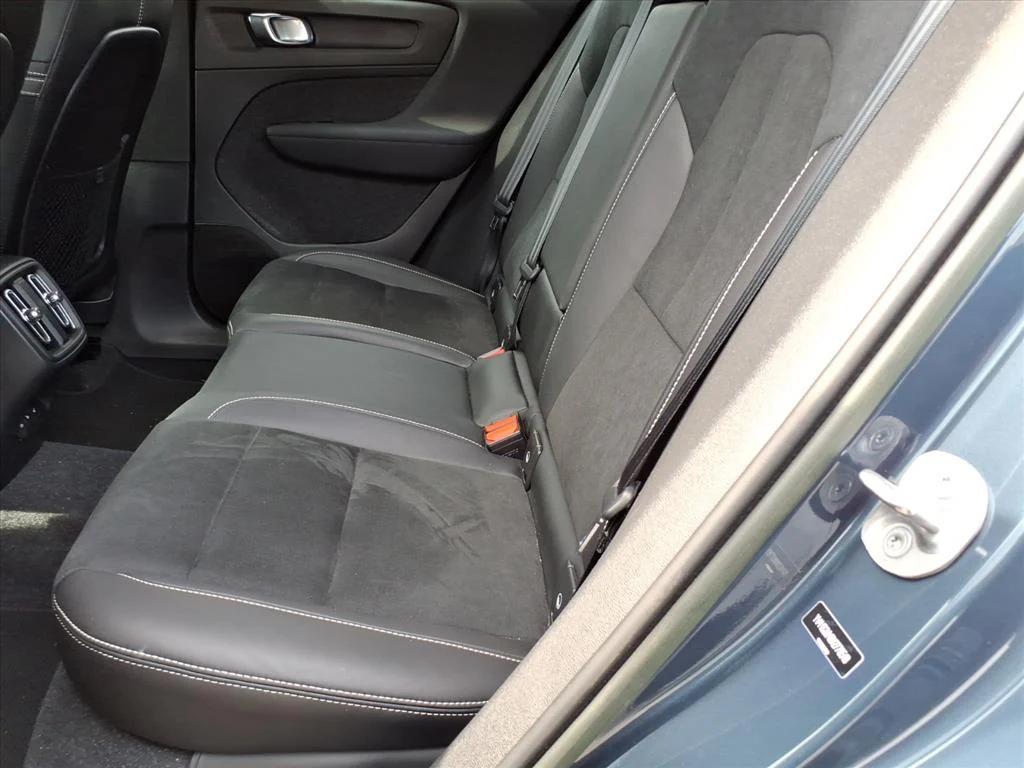 used 2022 Volvo XC40 car, priced at $27,490