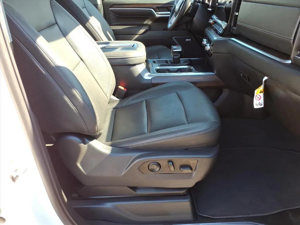 used 2022 GMC Sierra 1500 car, priced at $43,293