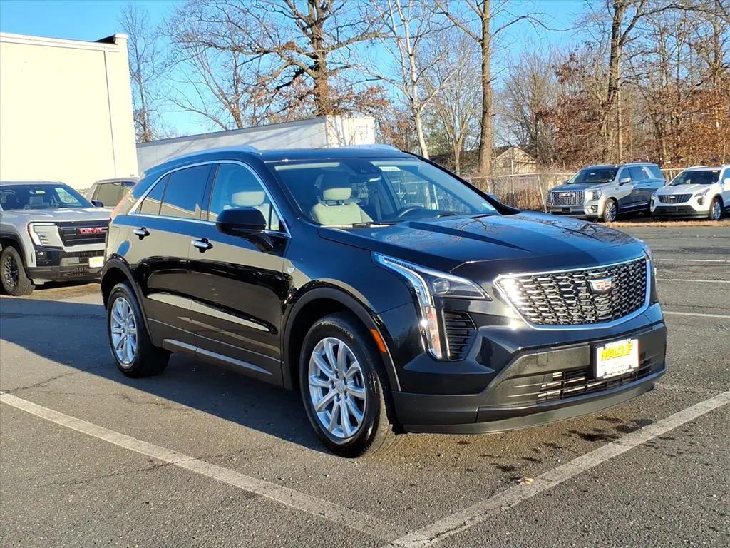 used 2023 Cadillac XT4 car, priced at $27,490