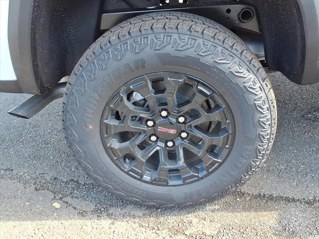 new 2026 GMC Canyon car, priced at $47,552