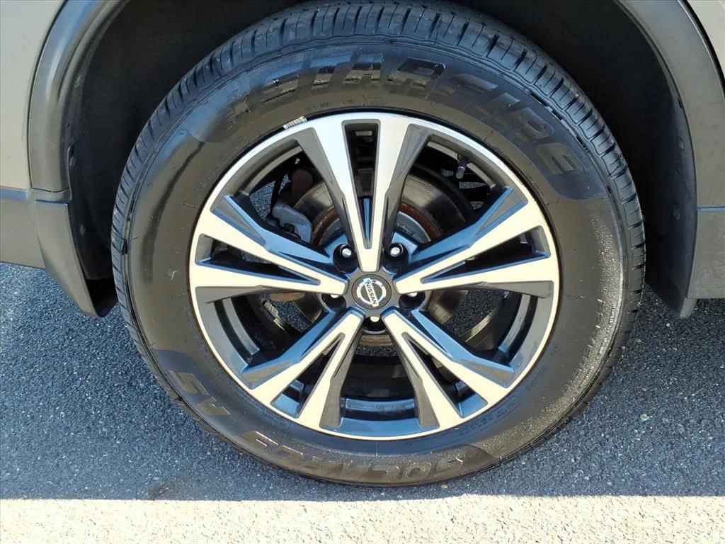 used 2019 Nissan Rogue car, priced at $15,490