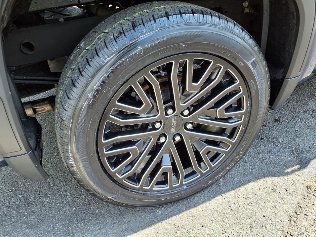 used 2022 GMC Sierra 1500 car, priced at $55,593