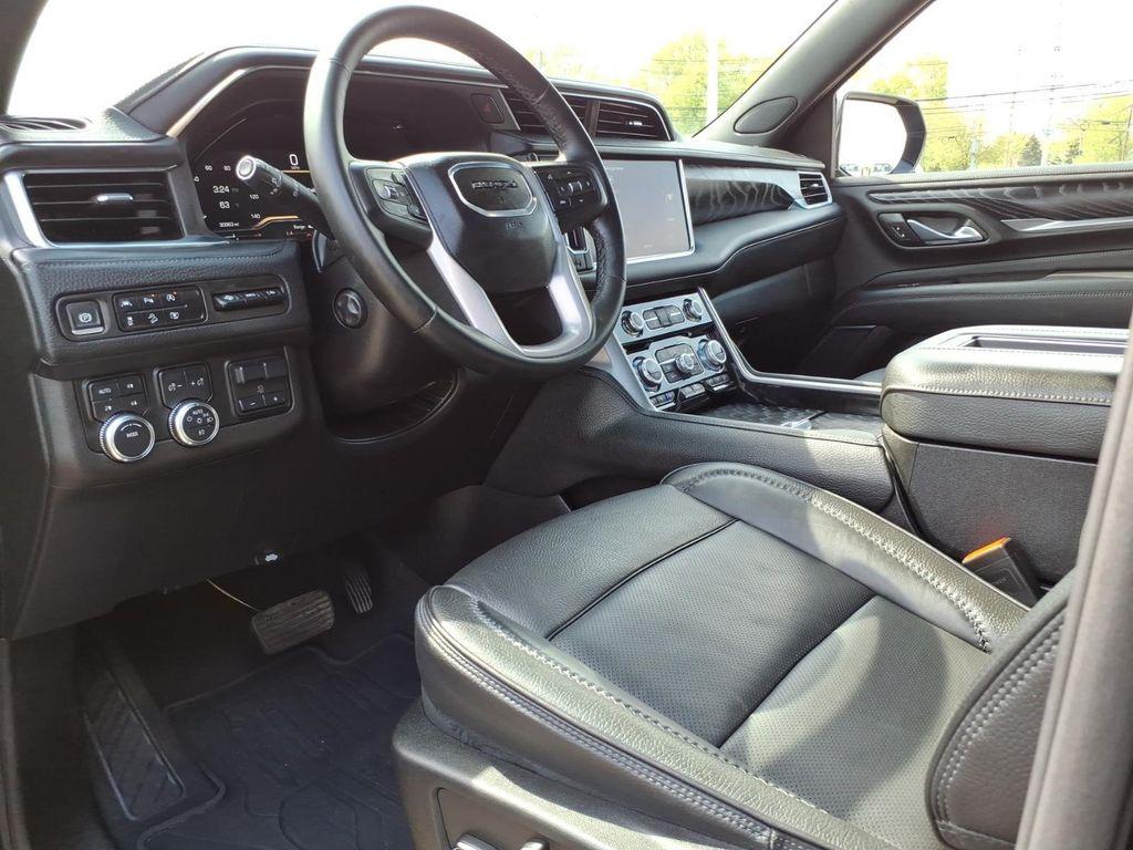 used 2024 GMC Yukon car, priced at $69,197