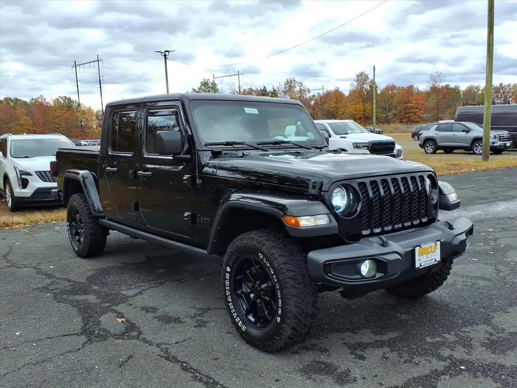 used 2022 Jeep Gladiator car, priced at $32,193