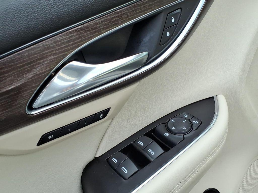 used 2023 Buick Envision car, priced at $32,600