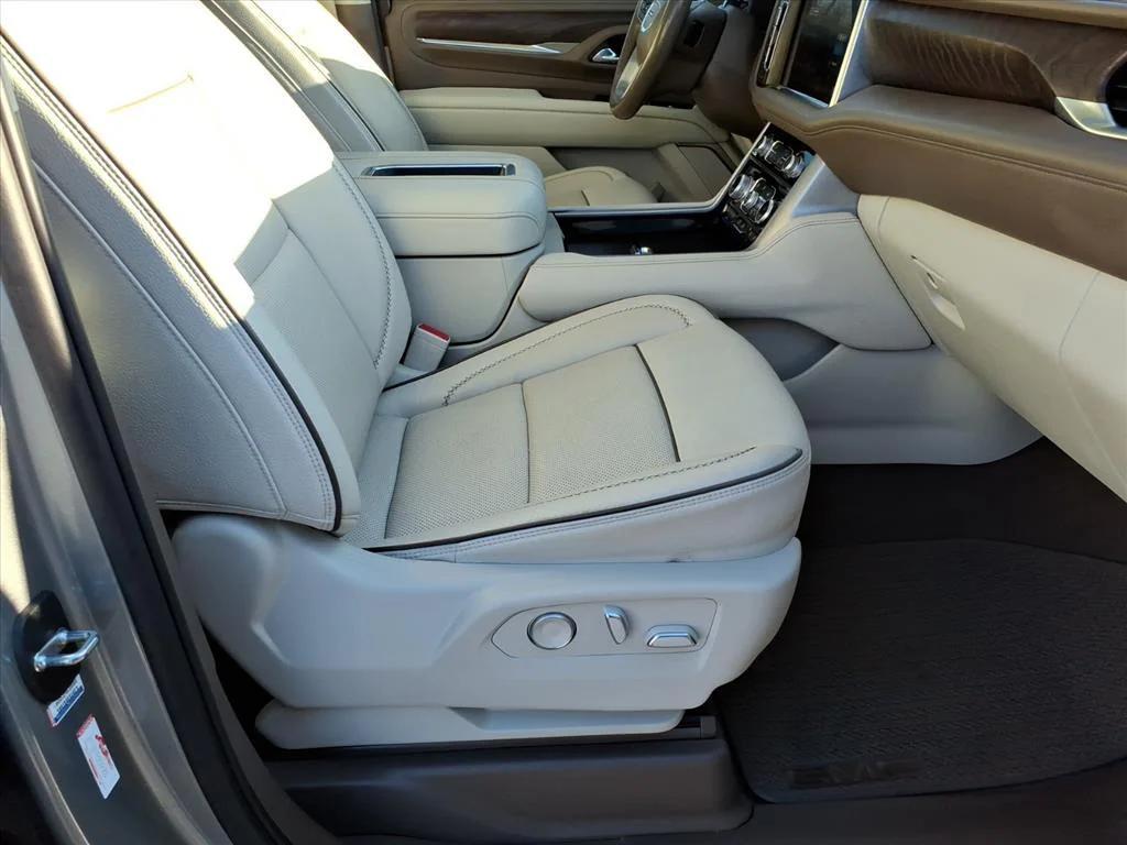 used 2024 GMC Yukon car, priced at $68,490