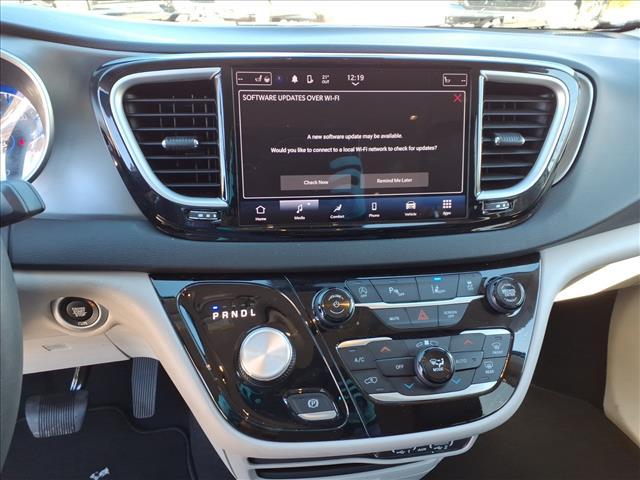 used 2024 Chrysler Pacifica car, priced at $33,990