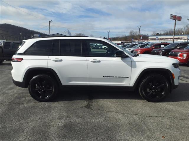 used 2023 Jeep Grand Cherokee car