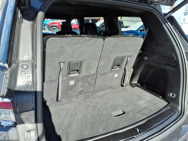 used 2024 Jeep Grand Cherokee L car, priced at $31,990