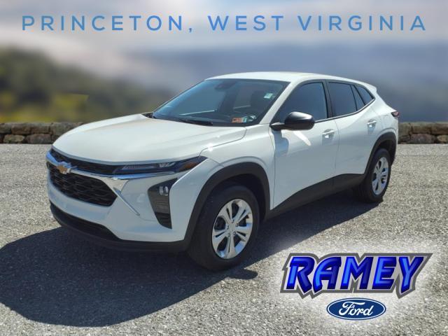 used 2024 Chevrolet Trax car, priced at $25,990