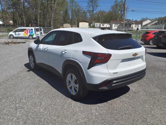 used 2024 Chevrolet Trax car, priced at $25,990