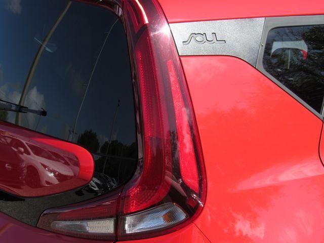 used 2021 Kia Soul car, priced at $9,674