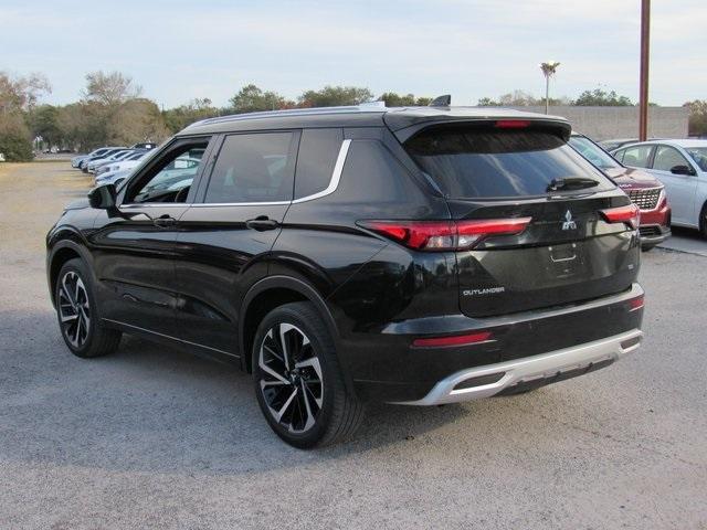 used 2022 Mitsubishi Outlander car, priced at $20,987
