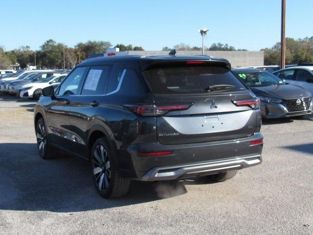 used 2025 Mitsubishi Outlander car, priced at $31,987