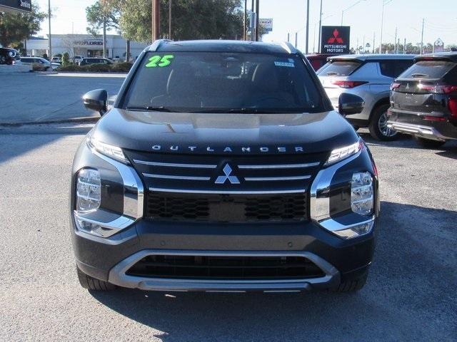 used 2025 Mitsubishi Outlander car, priced at $31,987