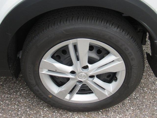 new 2025 Nissan Kicks Play car, priced at $19,602