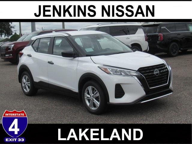 new 2025 Nissan Kicks Play car, priced at $19,602