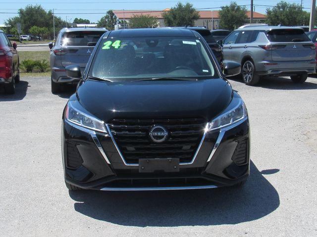 used 2024 Nissan Kicks car