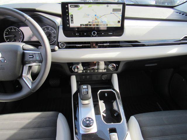 used 2025 Mitsubishi Outlander car, priced at $24,987