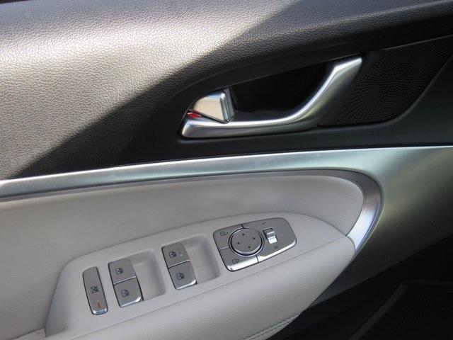 used 2025 Genesis G70 car, priced at $29,991