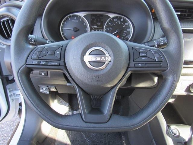 new 2025 Nissan Kicks Play car, priced at $19,525