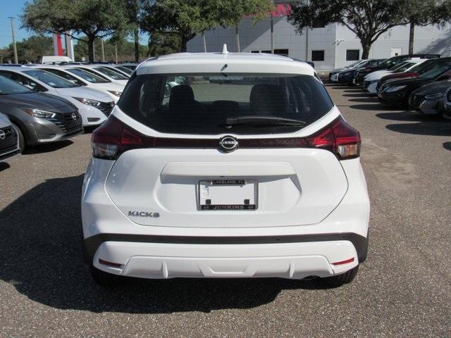 new 2025 Nissan Kicks Play car, priced at $19,525