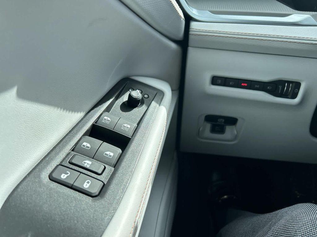 new 2026 Jeep Cherokee car, priced at $40,594