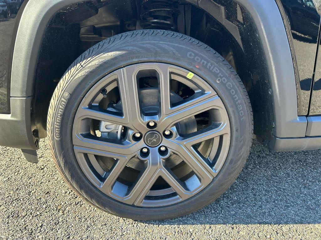 new 2026 Jeep Compass car, priced at $32,000