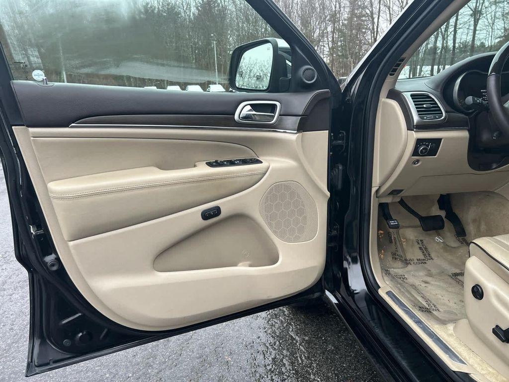 used 2018 Jeep Grand Cherokee car, priced at $16,975