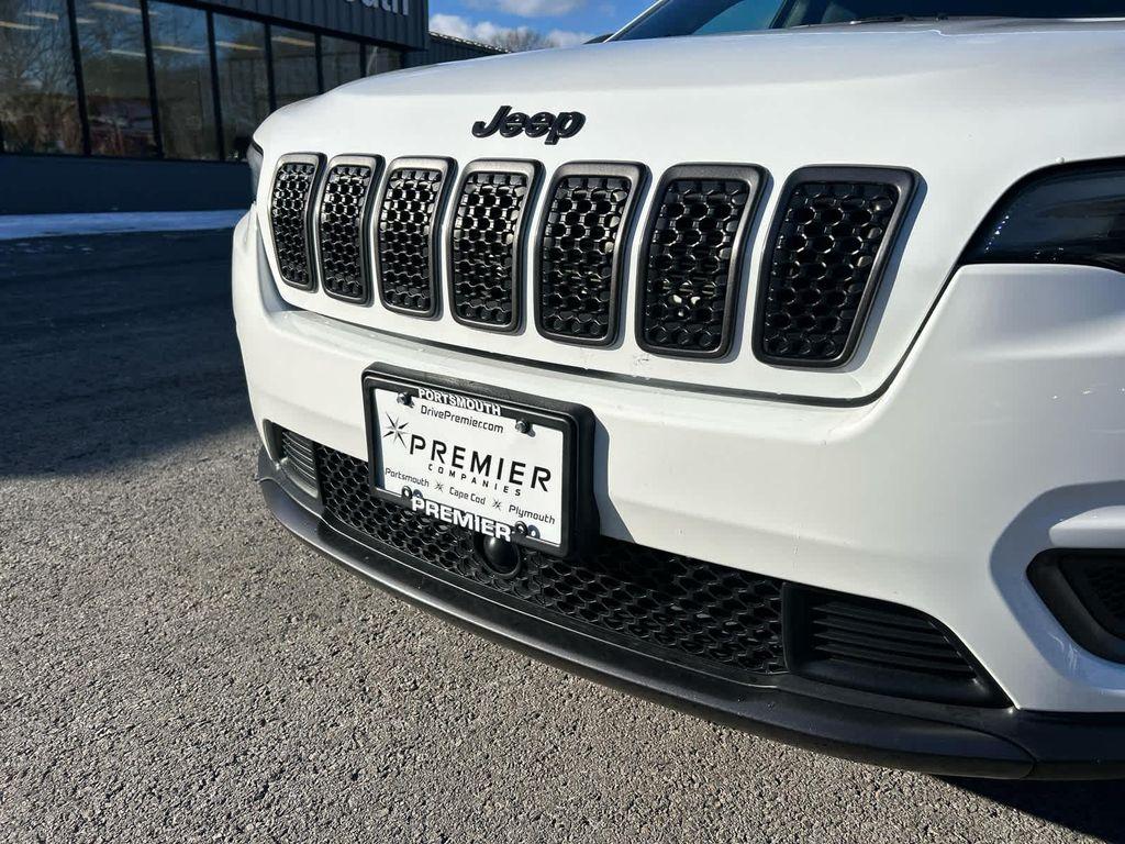 used 2021 Jeep Cherokee car, priced at $21,275