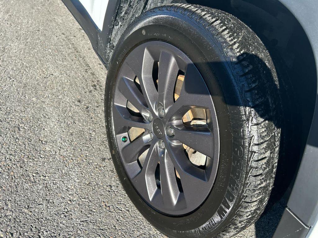 used 2021 Jeep Cherokee car, priced at $21,275