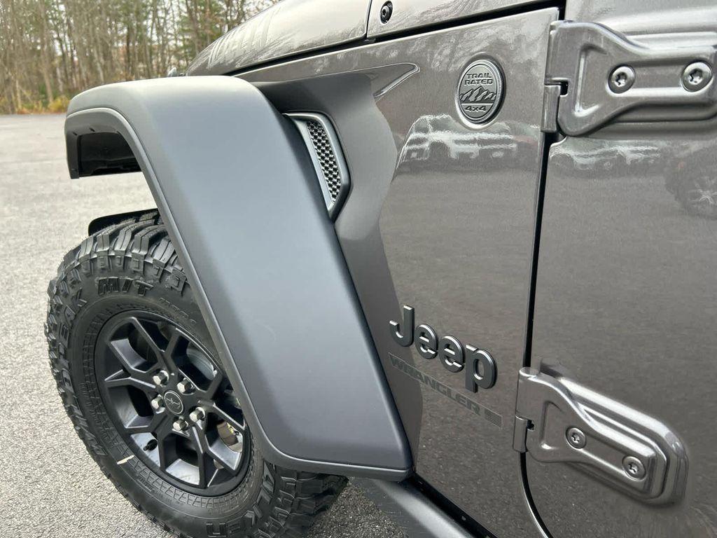 new 2026 Jeep Wrangler car, priced at $46,015