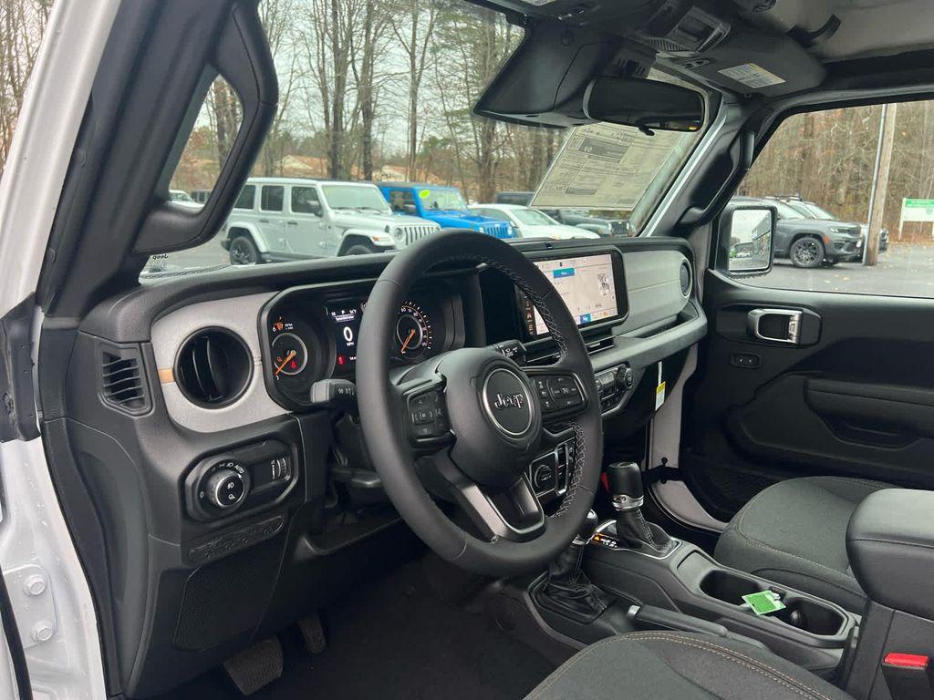 new 2026 Jeep Gladiator car, priced at $47,500