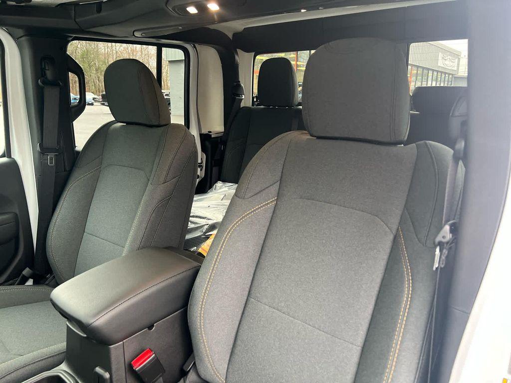 new 2026 Jeep Gladiator car, priced at $47,500