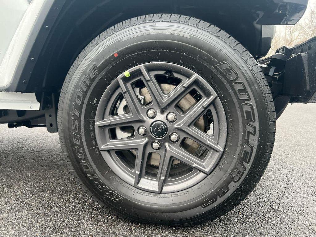 new 2026 Jeep Gladiator car, priced at $47,500