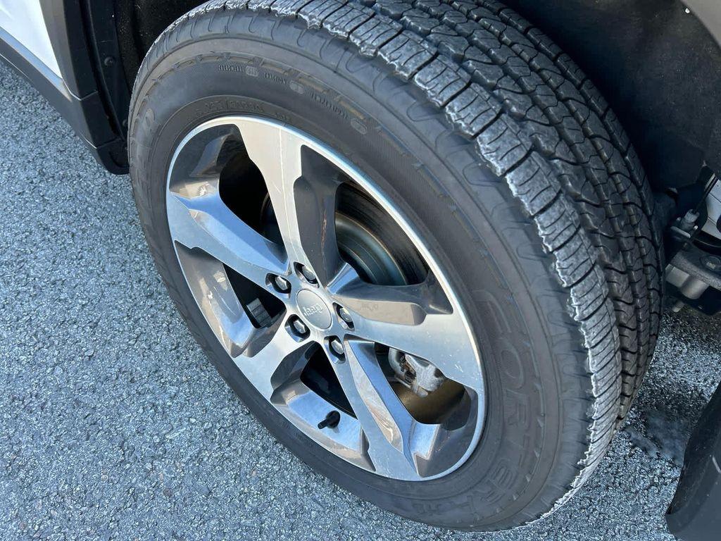 used 2022 Jeep Grand Cherokee 4xe car, priced at $25,875