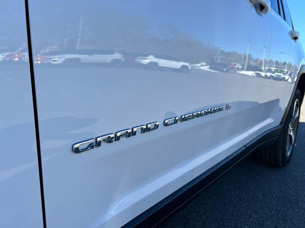 used 2022 Jeep Grand Cherokee 4xe car, priced at $25,875