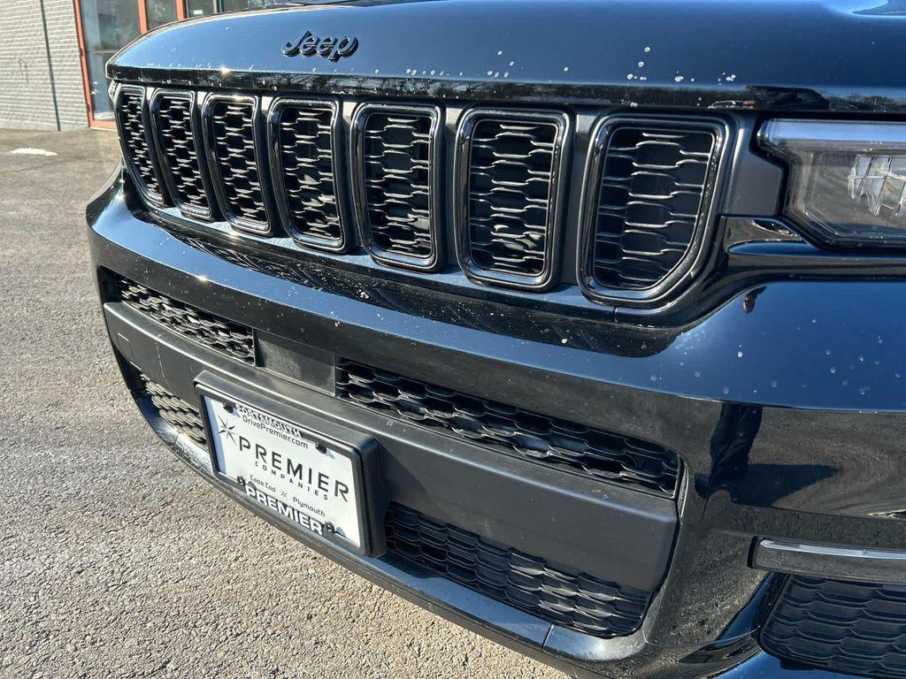 used 2025 Jeep Grand Cherokee L car, priced at $49,675